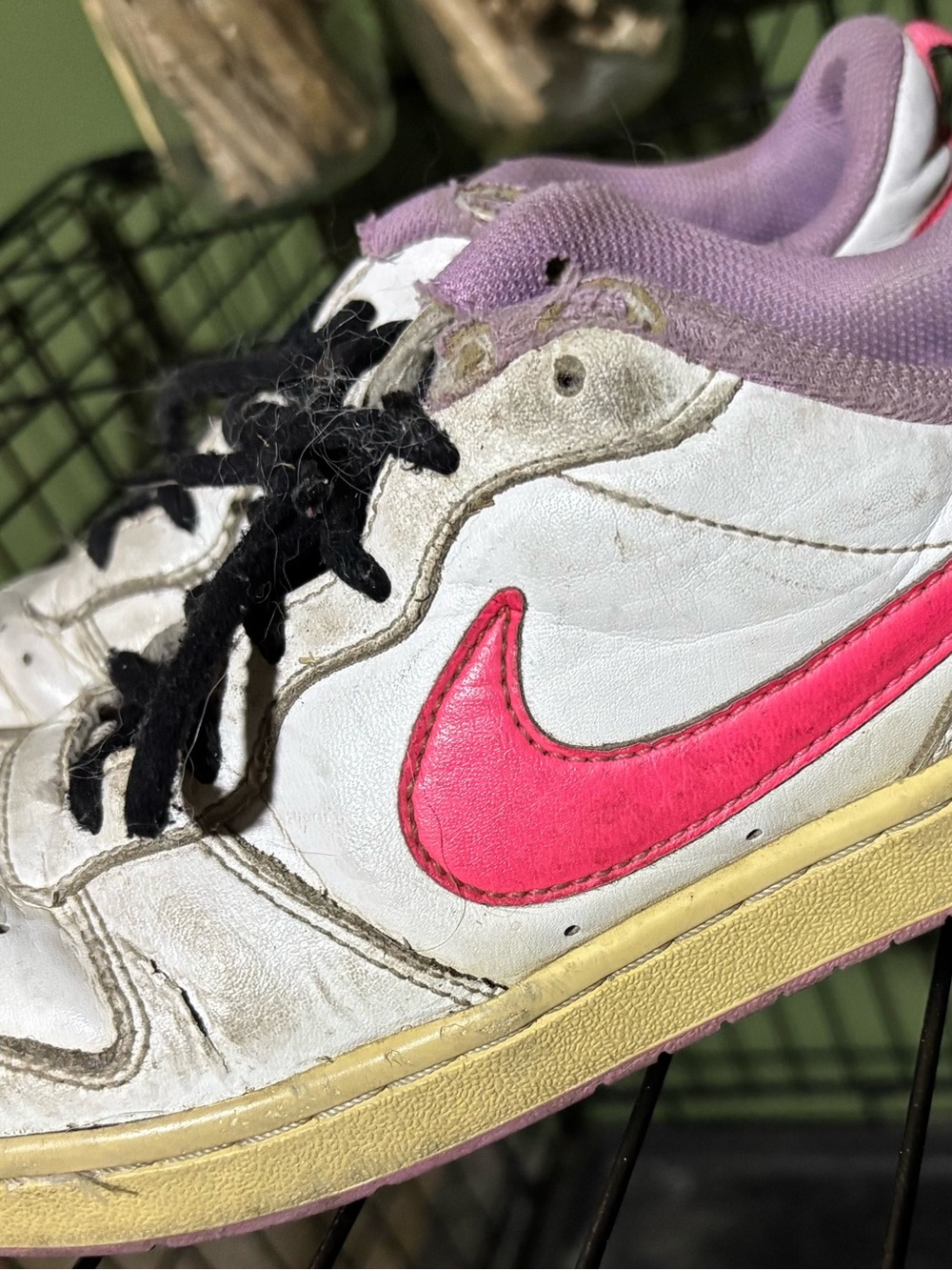 Nike Kids White Sneakers with Hot Pink Swoosh and Lavender Collar